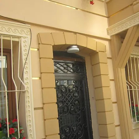 Blue Marmaray Apart *